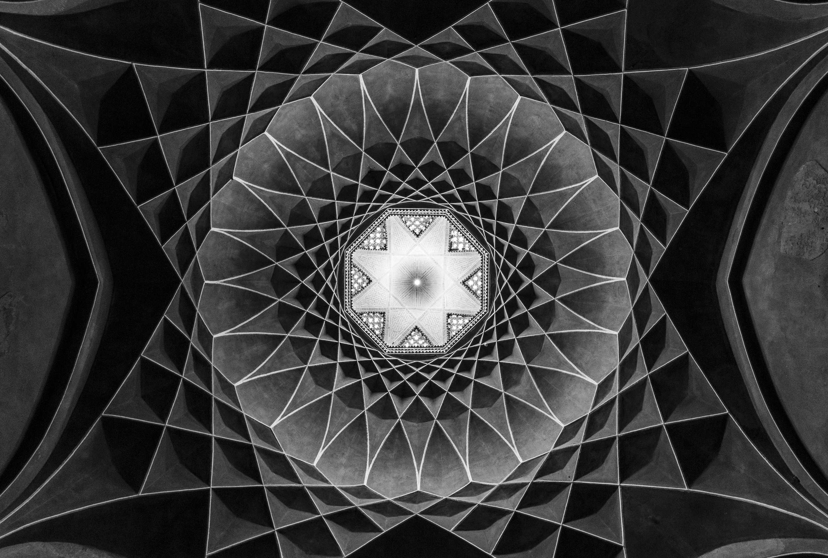 Ceiling of dolat abad garden